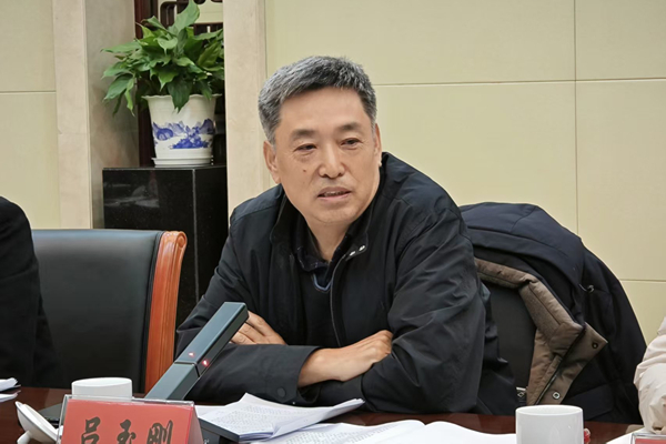 2.吕玉刚讲话_副本_600.jpg